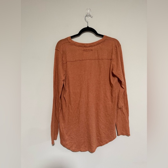 We The Free Orange Betty Long Sleeve Top Size Large Slouchy Boho Beachy - Picture 2 of 9